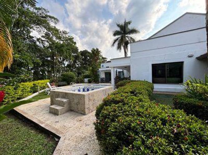 Casa de 4 alcobas en venta en Maizaro, Villavicencio, 740 m² · foto 3 de 20