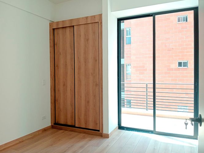 Apartamento de 3 alcobas en venta en Laureles, Medellín, 134 m² · foto 14 de 19