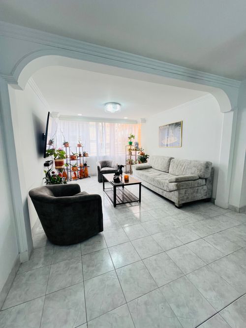 Apartamento en venta en Santa Barbara, Bogotá · foto 2 de 19