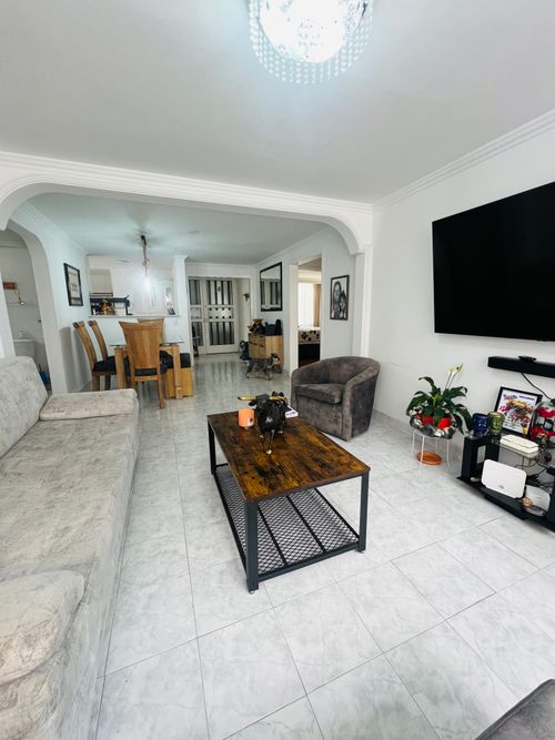 Apartamento en venta en Santa Barbara, Bogotá · foto 4 de 19