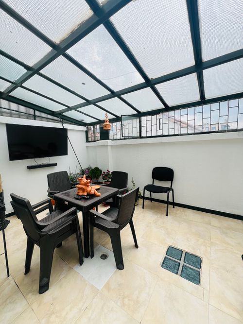 Apartamento en venta en Santa Barbara, Bogotá · foto 6 de 19