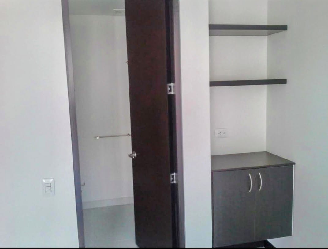 Apartamento en venta en La Candelaria, Bogotá · foto 7 de 14