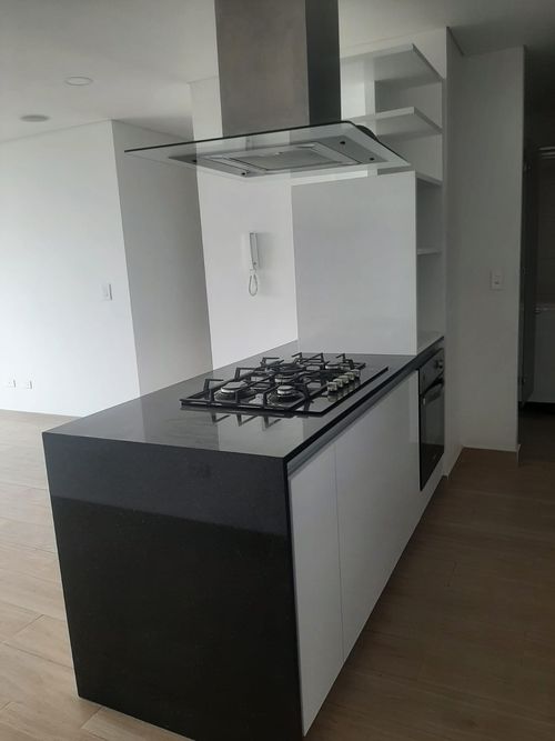 Apartamento de 3 alcobas en venta en Picaleña Y Mirolindo, Ibagué, 95 m² · foto 4 de 24