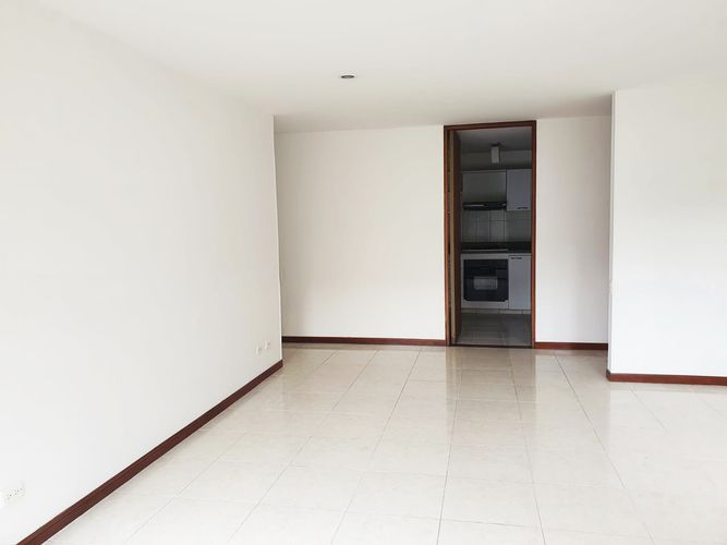 Apartamento de 4 alcobas en arriendo en El Poblado, Medellín, 110 m² · foto 2 de 15