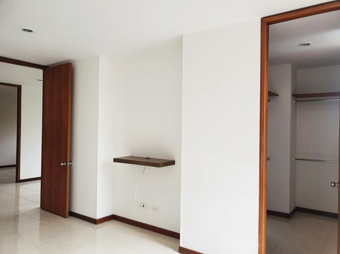 Apartamento de 4 alcobas en arriendo en El Poblado, Medellín, 110 m² · foto 7 de 15