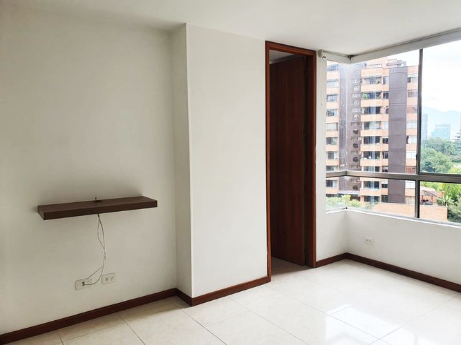 Apartamento de 4 alcobas en arriendo en El Poblado, Medellín, 110 m² · foto 8 de 15