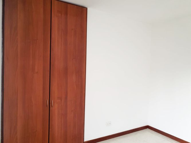 Apartamento de 4 alcobas en arriendo en El Poblado, Medellín, 110 m² · foto 11 de 15