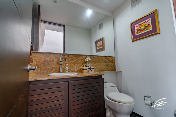 Casa de 5 alcobas en venta en Vereda La Doctora, Sabaneta, 570 m² · foto 8 de 18