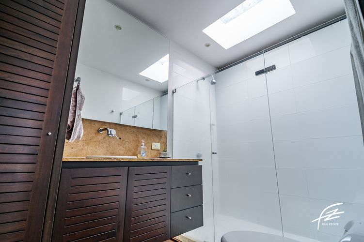 Casa de 5 alcobas en venta en Vereda La Doctora, Sabaneta, 570 m² · foto 11 de 18