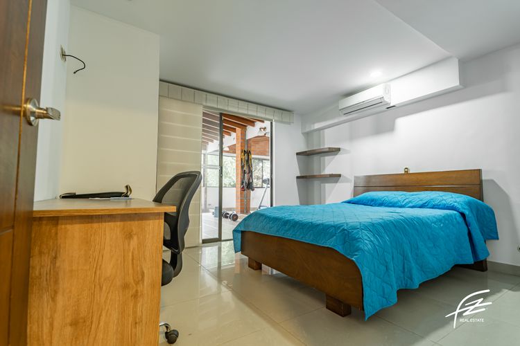 Casa de 4 alcobas en venta en Altos Del Poblado, Medellín, 425 m² · foto 7 de 15