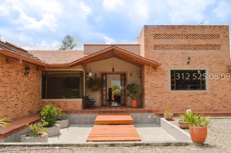 Casa de 6 alcobas en venta en Centro, Sopó · foto 6 de 24