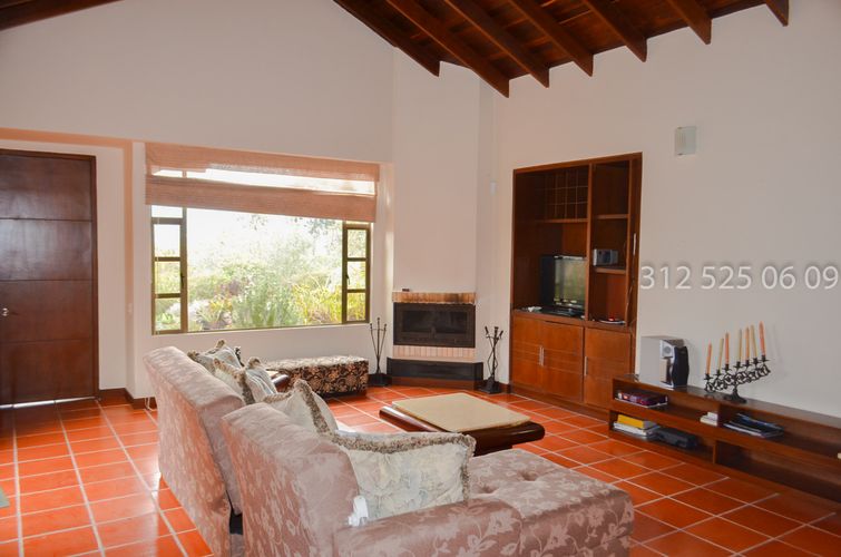 Casa de 6 alcobas en venta en Centro, Sopó · foto 22 de 24