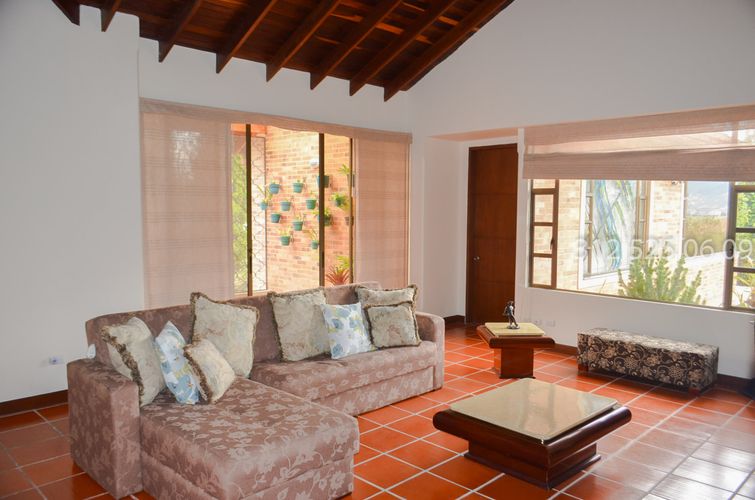 Casa de 6 alcobas en venta en Centro, Sopó · foto 24 de 24