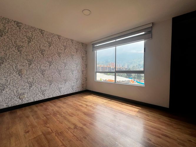 Apartamento de 2 alcobas en arriendo en Camino Verde, Envigado, 80 m² · foto 10 de 13