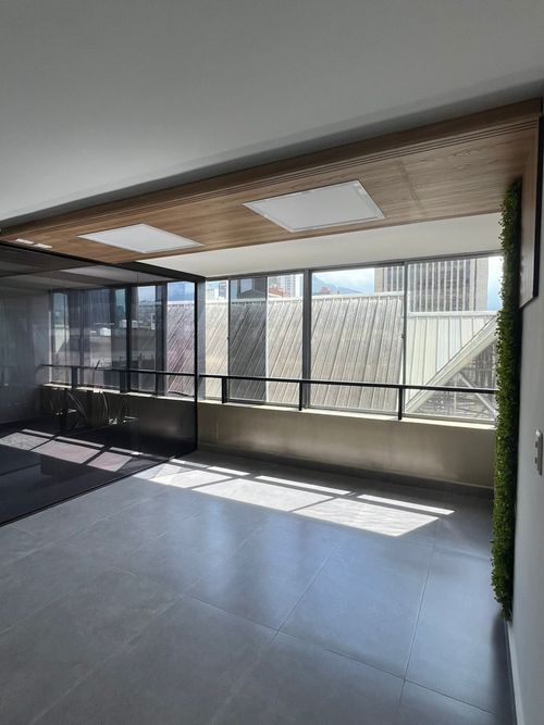 Oficina en arriendo en La Candelaria, Medellín, 16 m² · foto 2 de 7