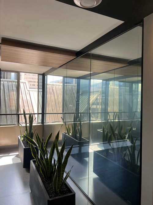 Oficina en arriendo en La Candelaria, Medellín, 16 m² · foto 3 de 7