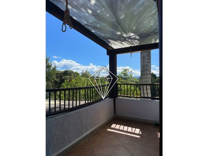 Finca en venta en La Alhambra, El Carmen de Viboral, 300 m² · foto 17 de 24