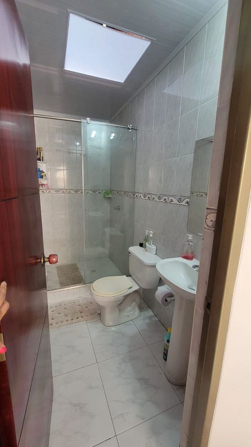 Casa de 3 alcobas en venta en Centro, Girardot, 98 m² · foto 3 de 15
