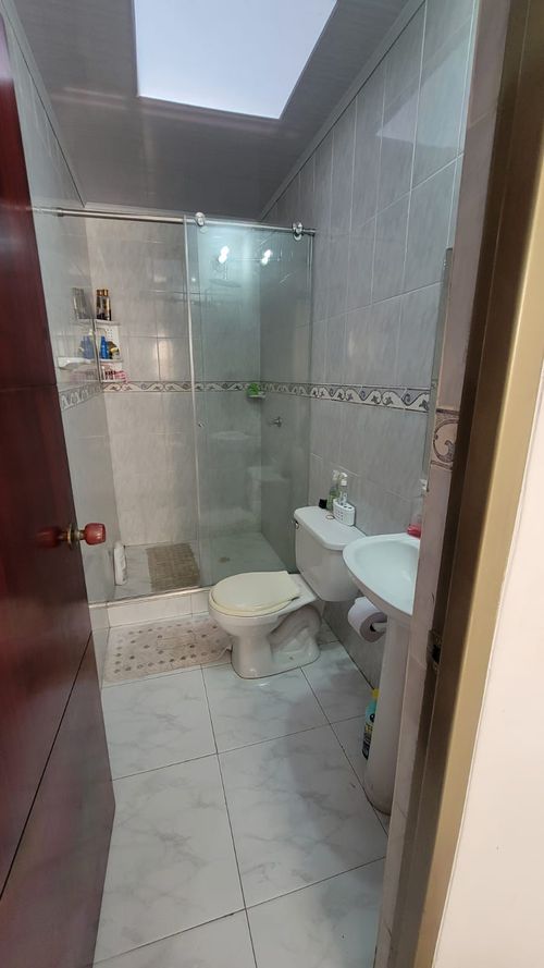 Casa de 3 alcobas en venta en Centro, Girardot, 98 m² · foto 8 de 15