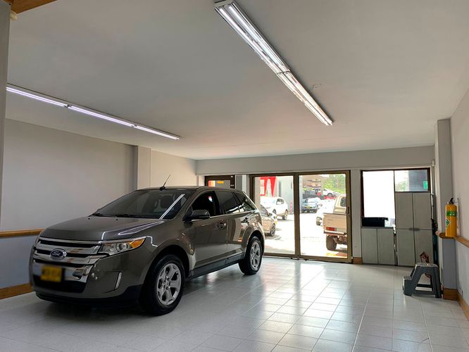 Local en arriendo en El Poblado, Medellín, 151 m² · foto 2 de 9