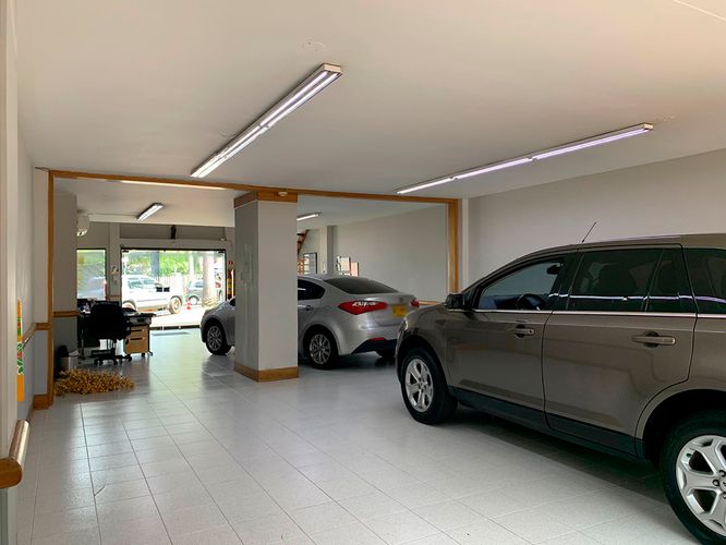 Local en arriendo en El Poblado, Medellín, 151 m² · foto 3 de 9