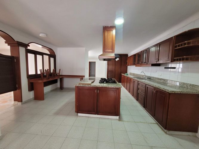 Casa de 4 alcobas en venta en El Ingenio, Cali, 337 m² · foto 6 de 24