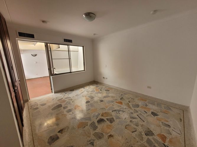 Casa de 4 alcobas en venta en El Ingenio, Cali, 337 m² · foto 17 de 24
