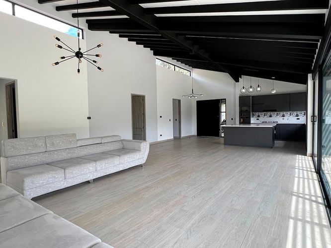 Casa de 5 alcobas en venta en El Carmen De Viboral, El Carmen de Viboral, 400 m² · foto 2 de 18
