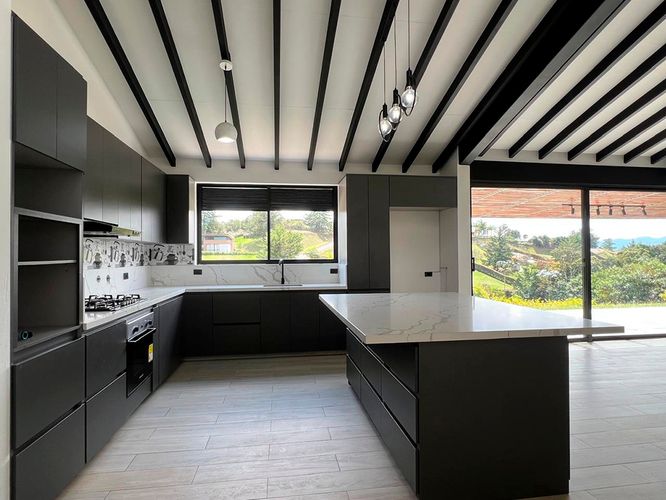 Casa de 5 alcobas en venta en El Carmen De Viboral, El Carmen de Viboral, 400 m² · foto 3 de 18