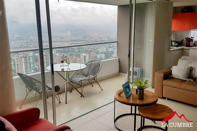 Apartamento de 2 alcobas en arriendo en Vía Las Palmas, Medellín, 87 m² · foto 3 de 4