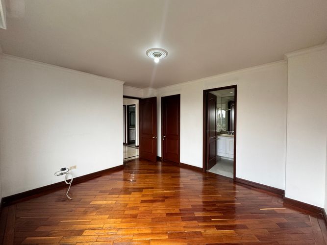 Apartamento de 3 alcobas en venta en El Poblado, Medellín, 146 m² · foto 9 de 16