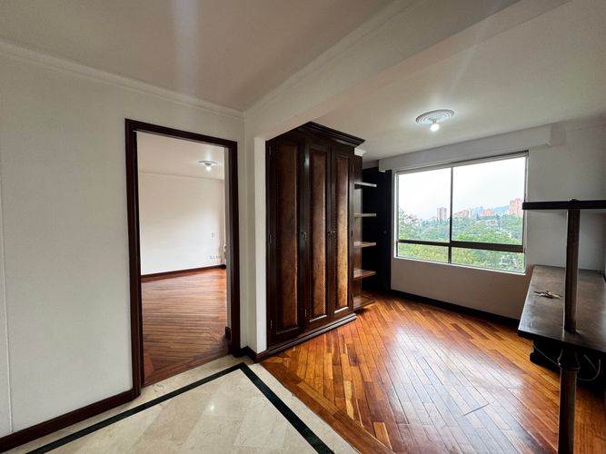 Apartamento de 3 alcobas en venta en El Poblado, Medellín, 146 m² · foto 11 de 16