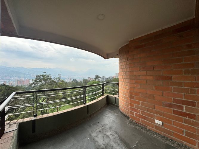 Apartamento de 3 alcobas en venta en El Poblado, Medellín, 146 m² · foto 15 de 16