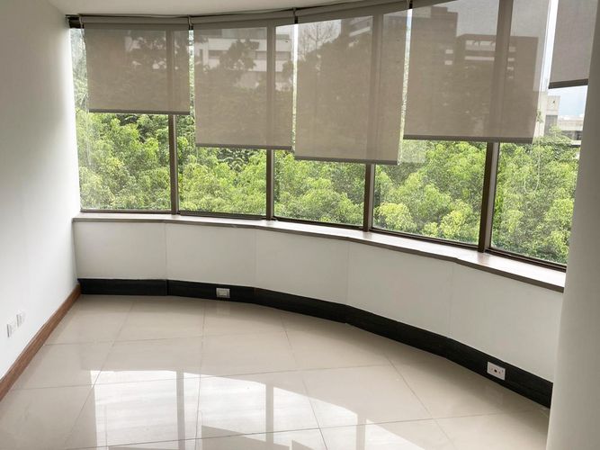 Oficina en arriendo en El Poblado, Medellín, 86 m² · foto 10 de 13