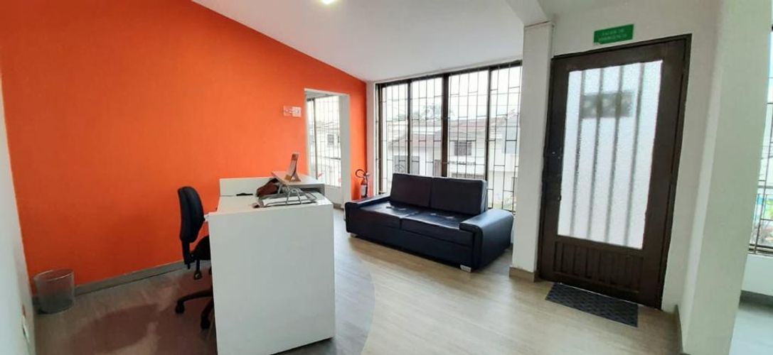 Oficina en venta en Maraya, Pereira, 200 m² · foto 2 de 9