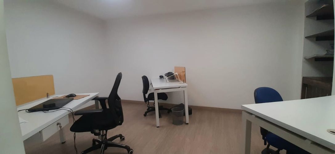 Oficina en venta en Maraya, Pereira, 200 m² · foto 6 de 9