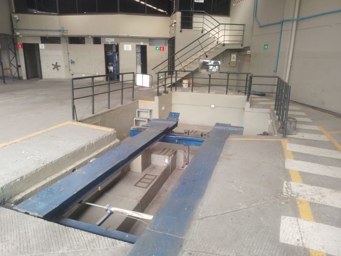 Bodega en venta en Centro Administrativo, Medellín, 800 m² · foto 4 de 15