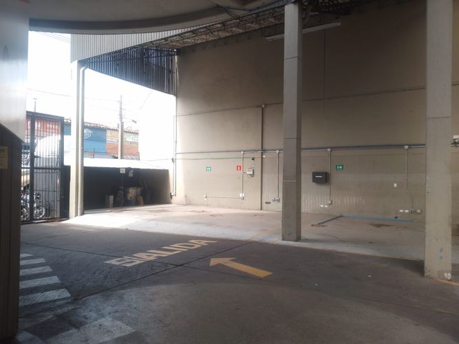 Bodega en venta en Centro Administrativo, Medellín, 800 m² · foto 5 de 15