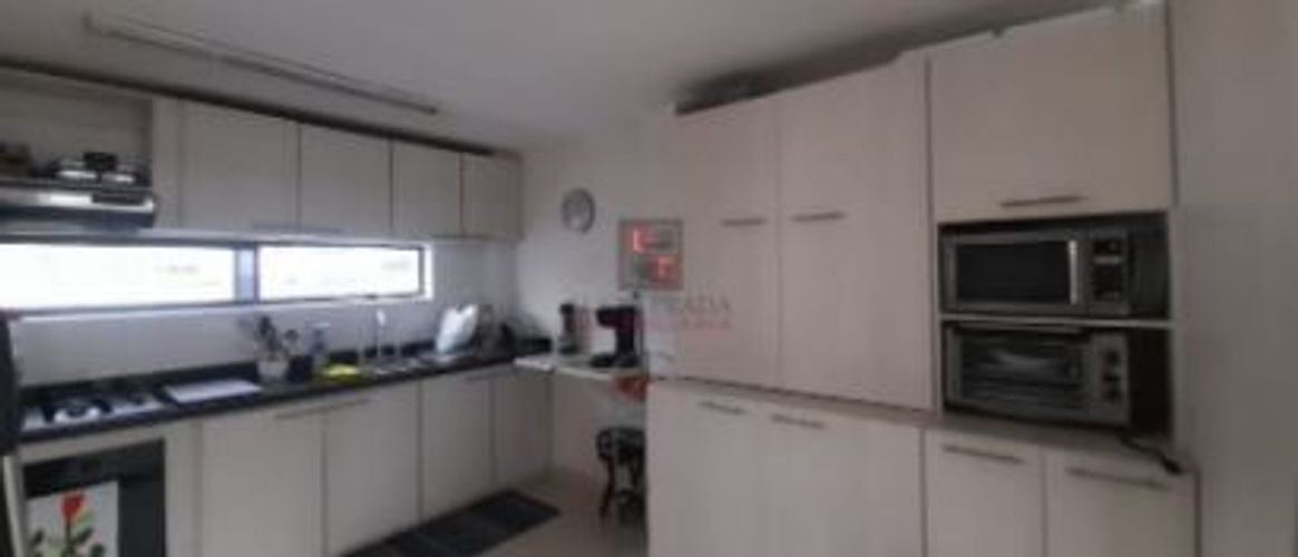 Edificio en venta en Palermo, Manizales, 579 m² · foto 2 de 14