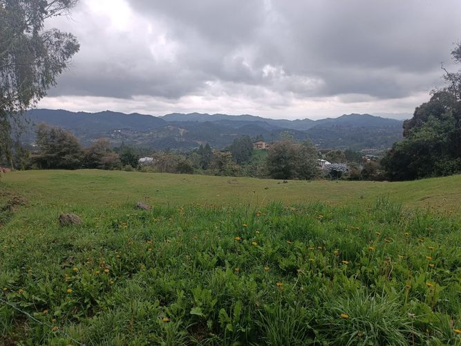 Lote en venta en Loma Del Escobero, El Retiro, 1611 m² · foto 5 de 11