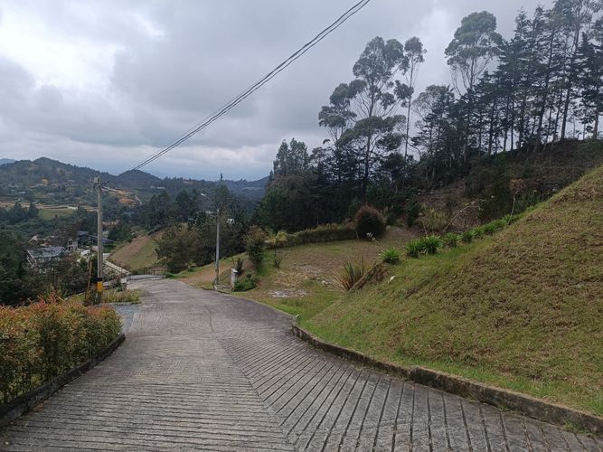 Lote en venta en Loma Del Escobero, El Retiro, 1611 m² · foto 7 de 11