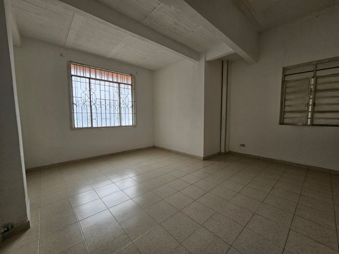 Casa de 5 alcobas en venta en Santander, Girardot, 247 m² · foto 7 de 23