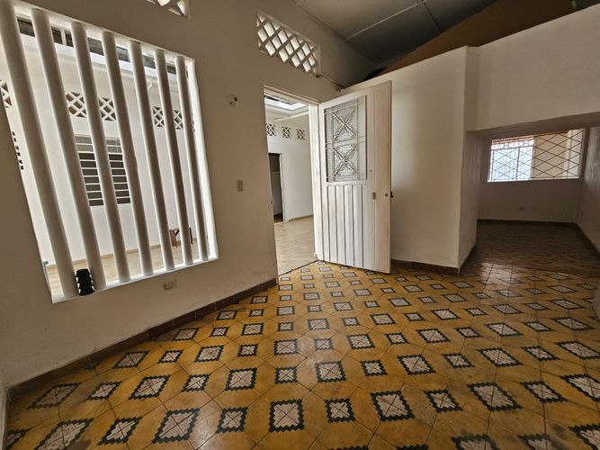 Casa de 5 alcobas en venta en Santander, Girardot, 247 m² · foto 8 de 23