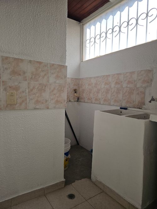Casa de 5 alcobas en venta en Santander, Girardot, 247 m² · foto 14 de 23