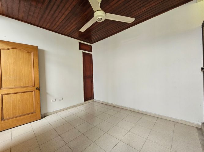 Casa de 5 alcobas en venta en Santander, Girardot, 247 m² · foto 17 de 23