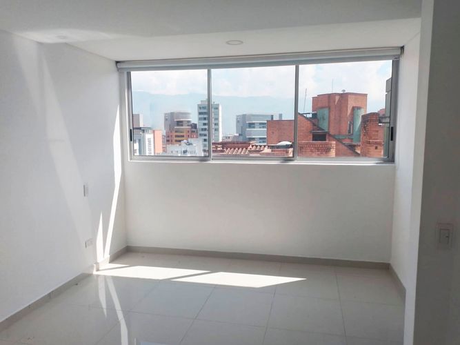 Apartamento de 3 alcobas en arriendo en Laureles, Medellín, 170 m² · foto 5 de 17