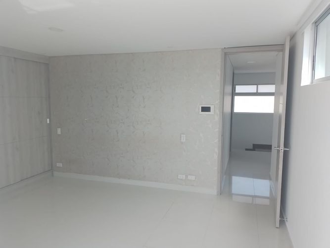 Apartamento de 3 alcobas en arriendo en Laureles, Medellín, 170 m² · foto 8 de 17