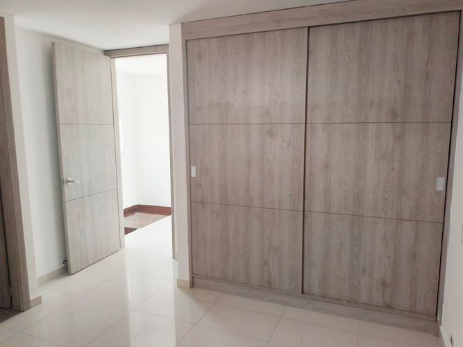Apartamento de 3 alcobas en arriendo en Laureles, Medellín, 170 m² · foto 9 de 17