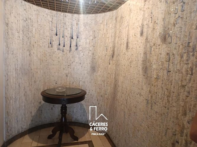 Casa de 5 alcobas en venta en Comuneros, Bogotá, 294 m² · foto 10 de 24