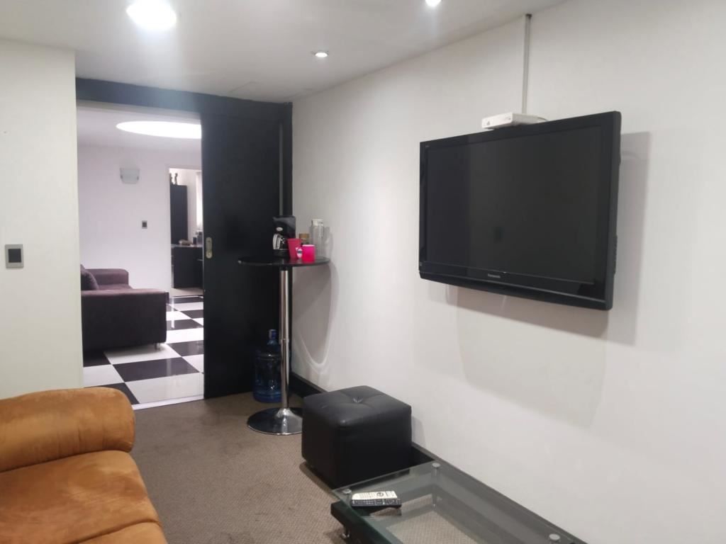 Casa en venta en Santa Barbara, Bogotá · foto 2 de 21